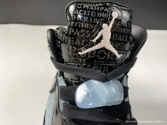 Official Maikesneakers Retro AIR Doernbecher Jordan 633068-010 5 0605